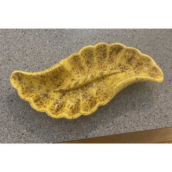 Vintage MCM Glazed Yellow Speckled Ceramic Ashtray Shell Fan Wave Handmade 1978 - Picture 2 of 10